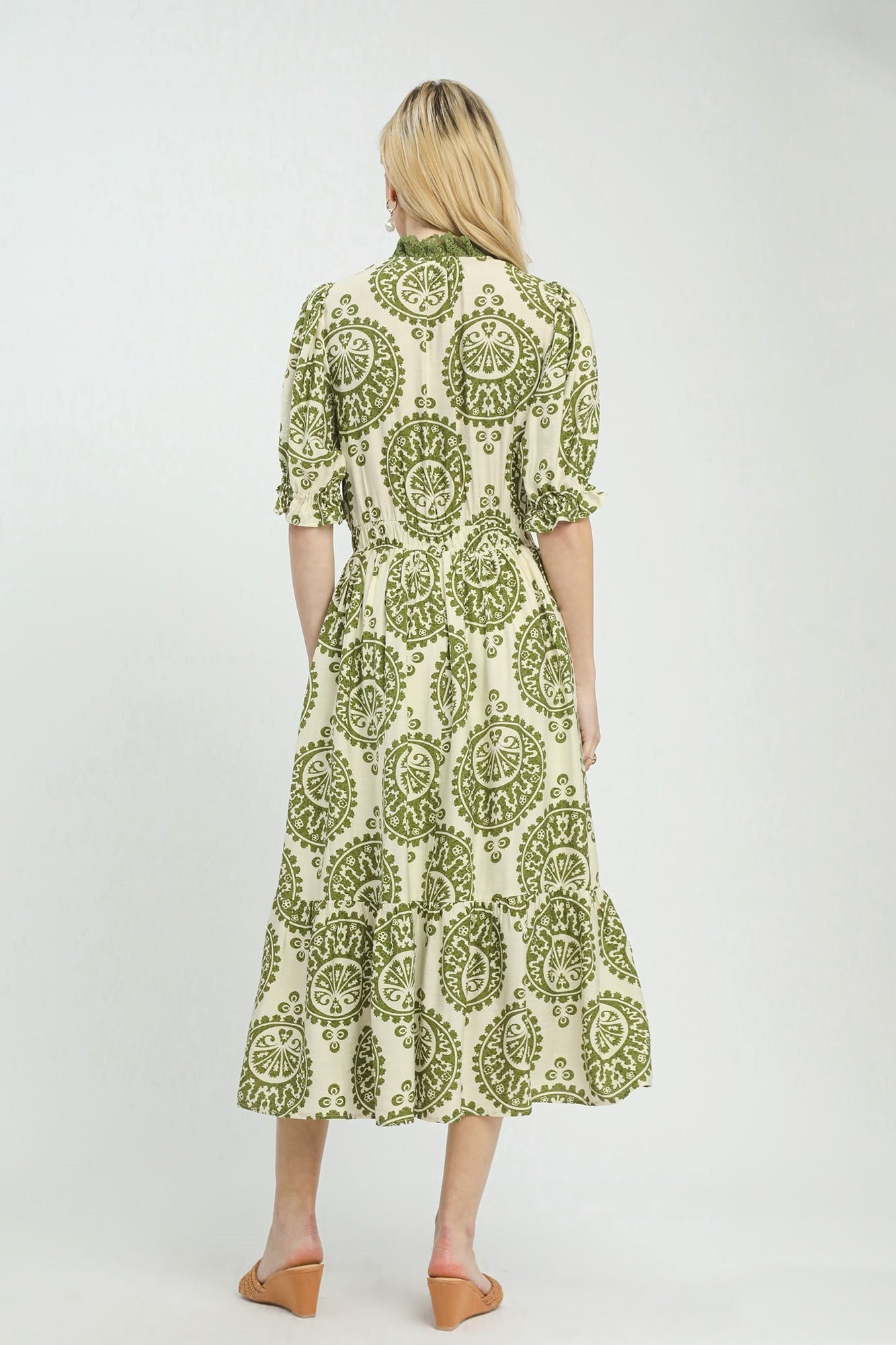 Umgee Medallion Paisley Print Midi Dress in Green