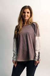 Easel Mineral Washed Color Mix Top in Ash Navy