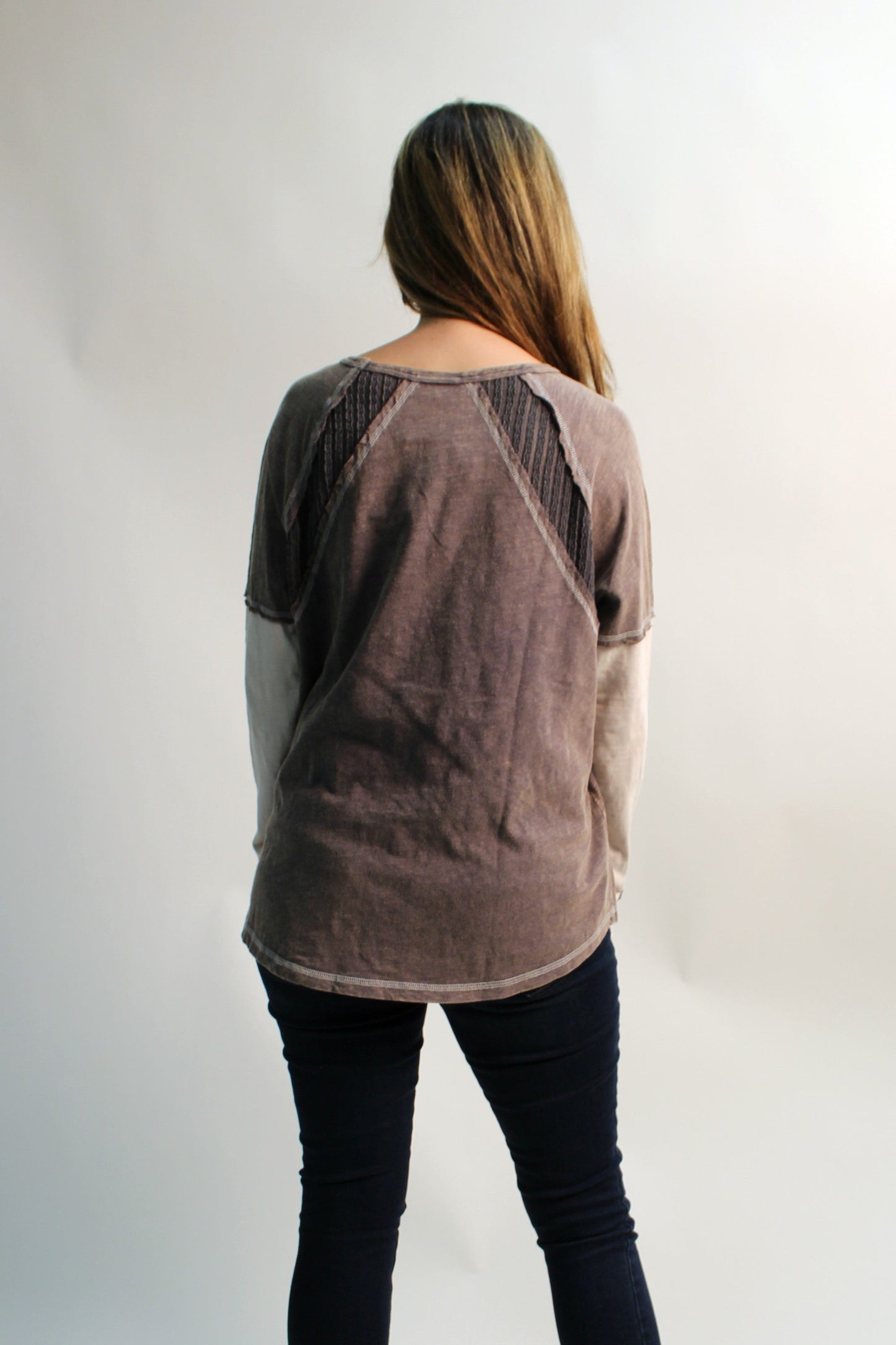 Easel Mineral Washed Color Mix Top in Ash Navy