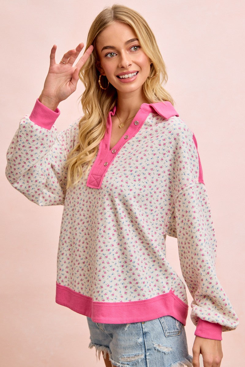 BiBi Floral Print Thermal Faux Button Collar Top in Ivory/Fuchsia