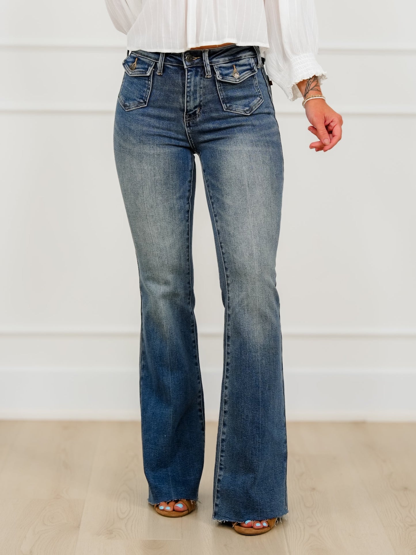 Judy Blue Mid Rise Medium Wash Flare Jeans with Front Flap Pockets
