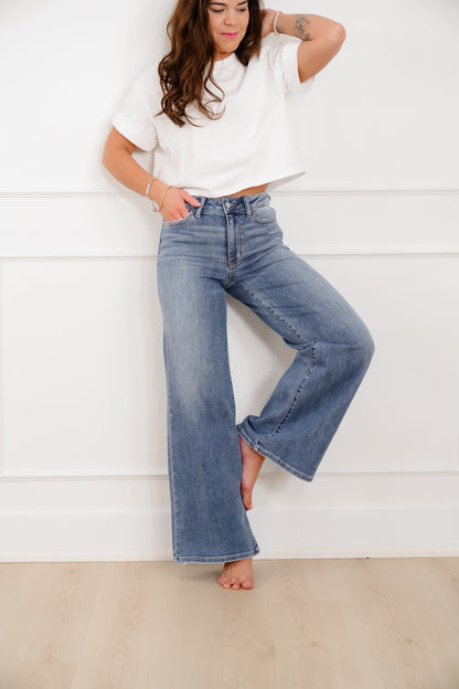 Judy Blue "The Lola" Multiple Inseam Medium Wash Retro Wide Leg Jeans