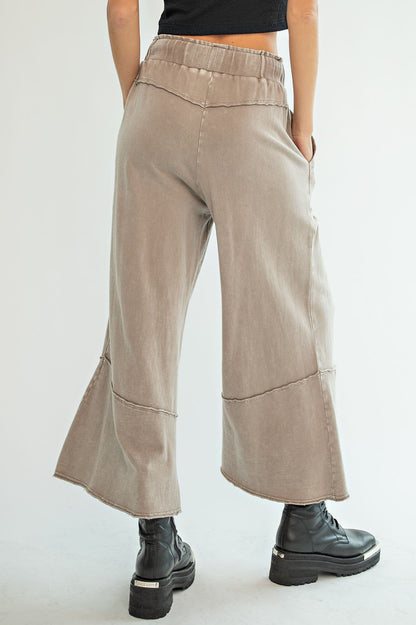 Easel Feeling Good Pull on Pants in Mushroom
