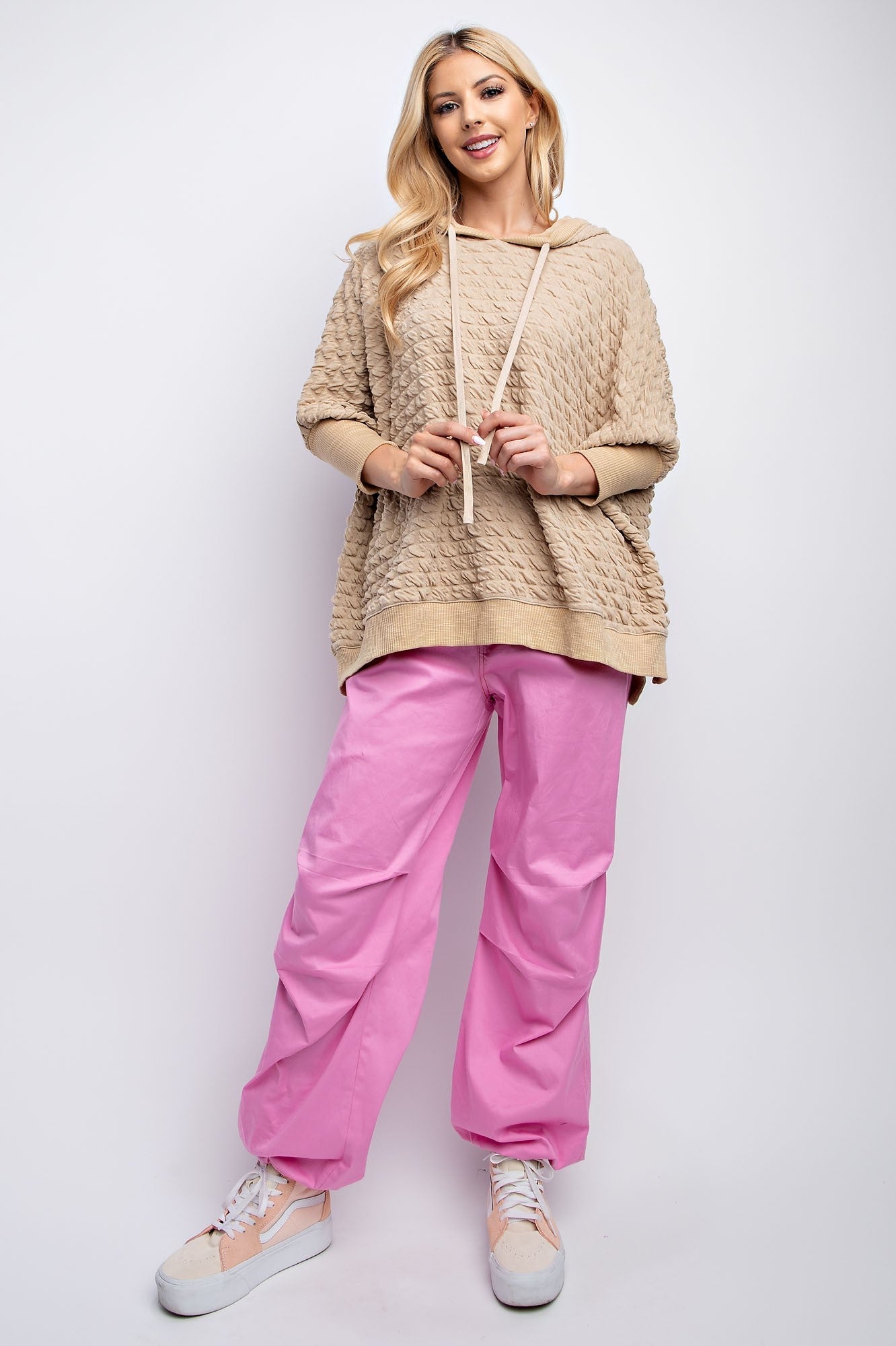 Easel Puffed Textured Hacci Knit Hooded Top in Khaki