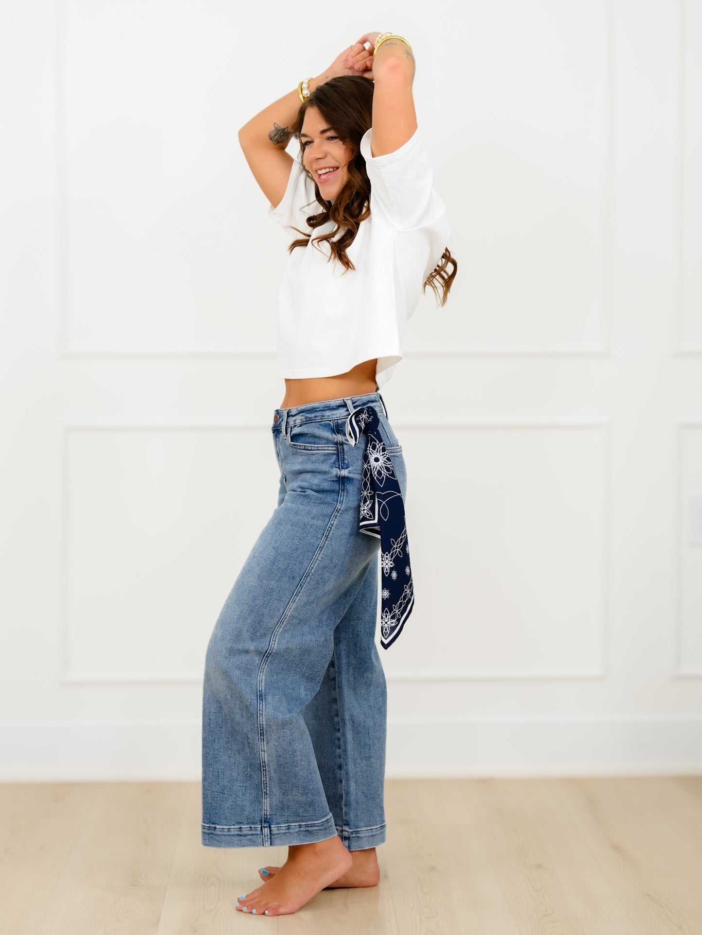 Judy Blue Mid Rise Medium Wash Ankle Wide Leg Jeans with Back Darts and Bandana Loop