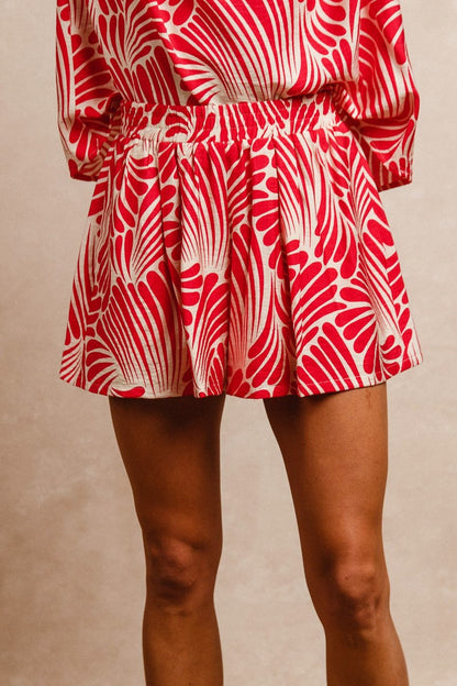 BiBi Two Toned Printed Woven Shorts in Fuchsia