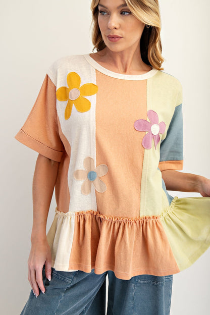 Easel Color Mix Flower Patched Top in Toast Vanilla