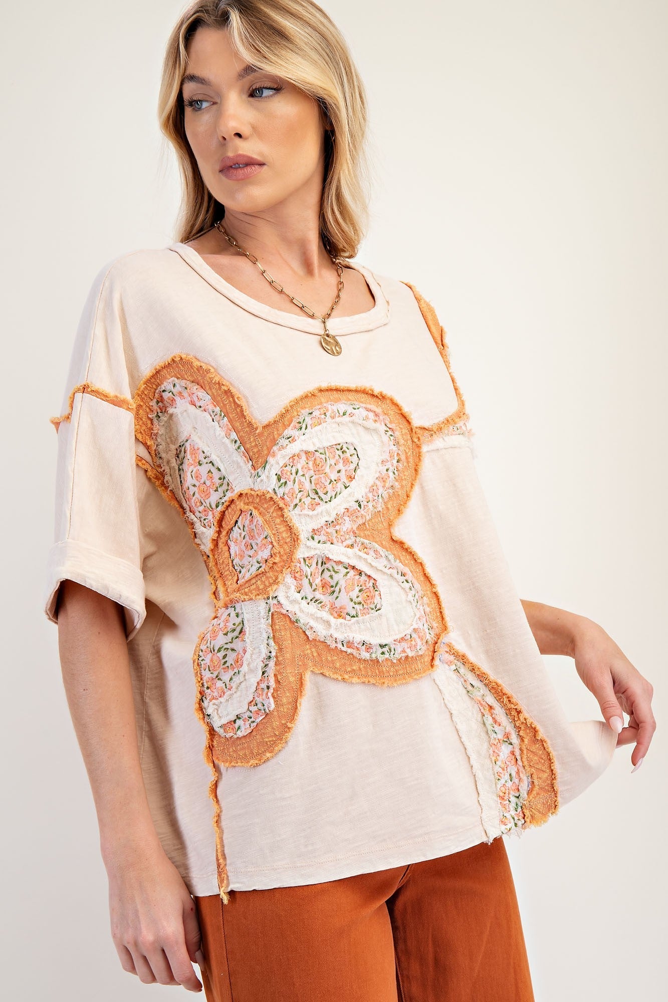 Easel OVERSIZED Top with Mixed Raised Flower Patch in Natural