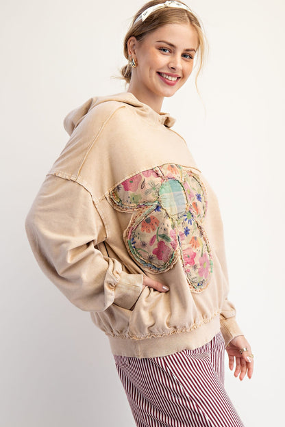 Easel Terry Knit Flower Patched Pullover Hoodie in Latte