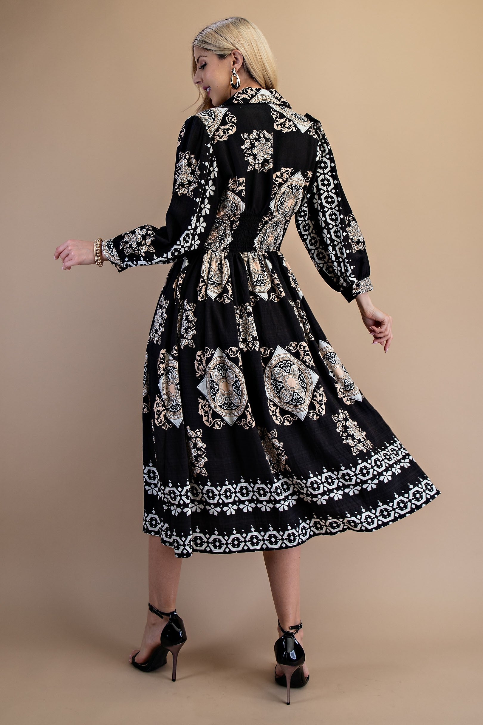 GiGio Tile Print Midi Dress in Black