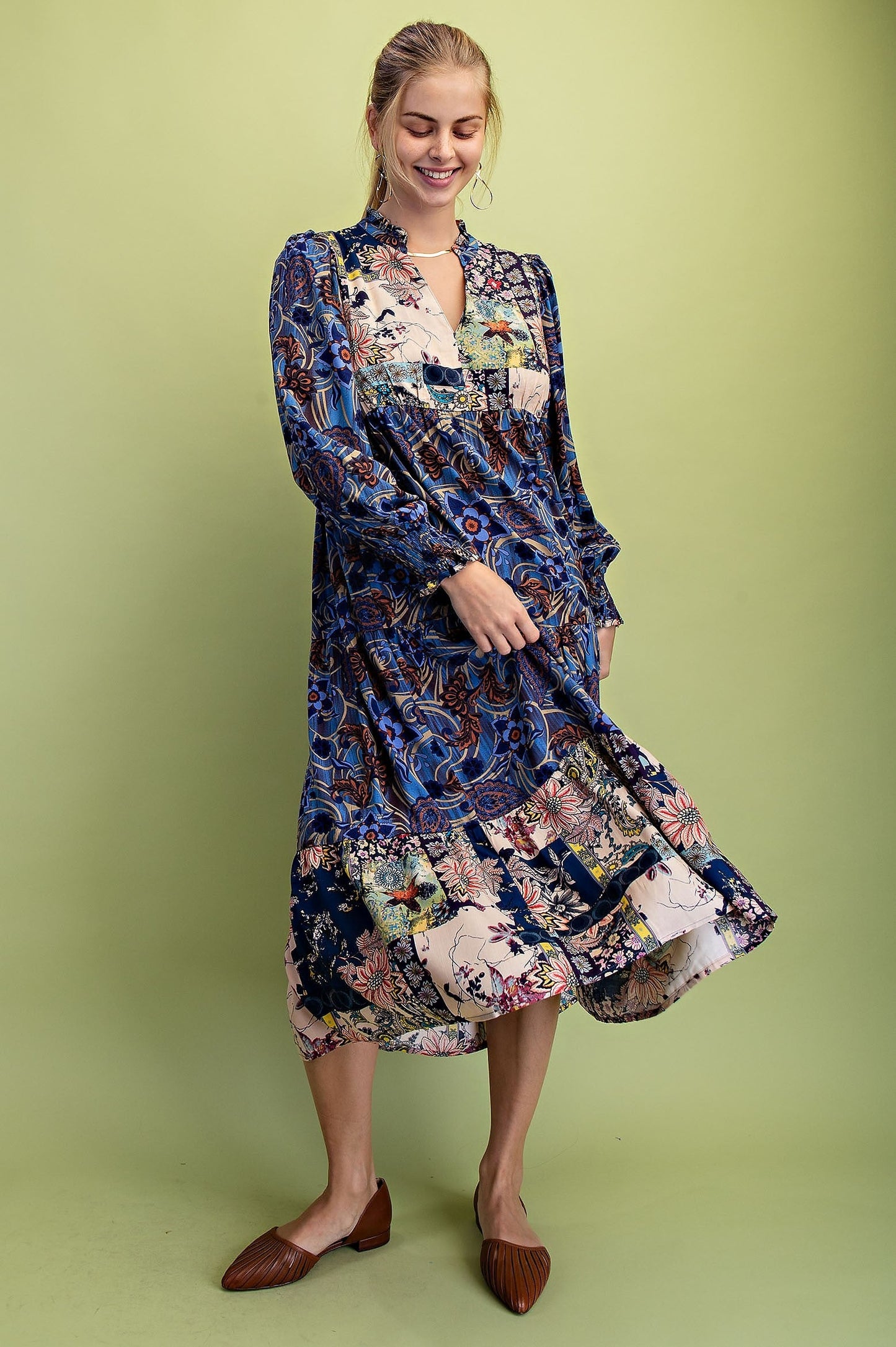 GiGio Mixed Print Tiered Midi Dress in Midnight