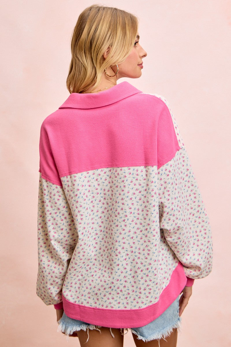 BiBi Floral Print Thermal Faux Button Collar Top in Ivory/Fuchsia