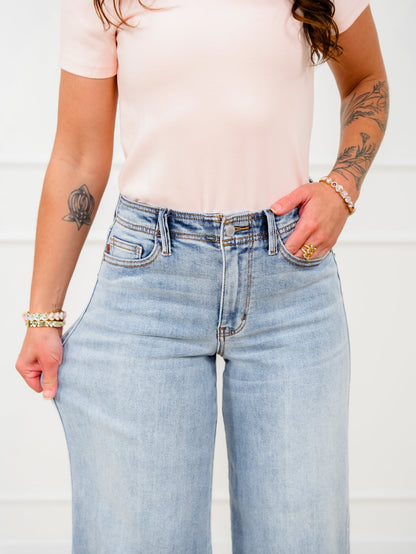 Judy Blue Mid Rise Light Wash Wide Leg Ankle Jeans with Frayed Hem