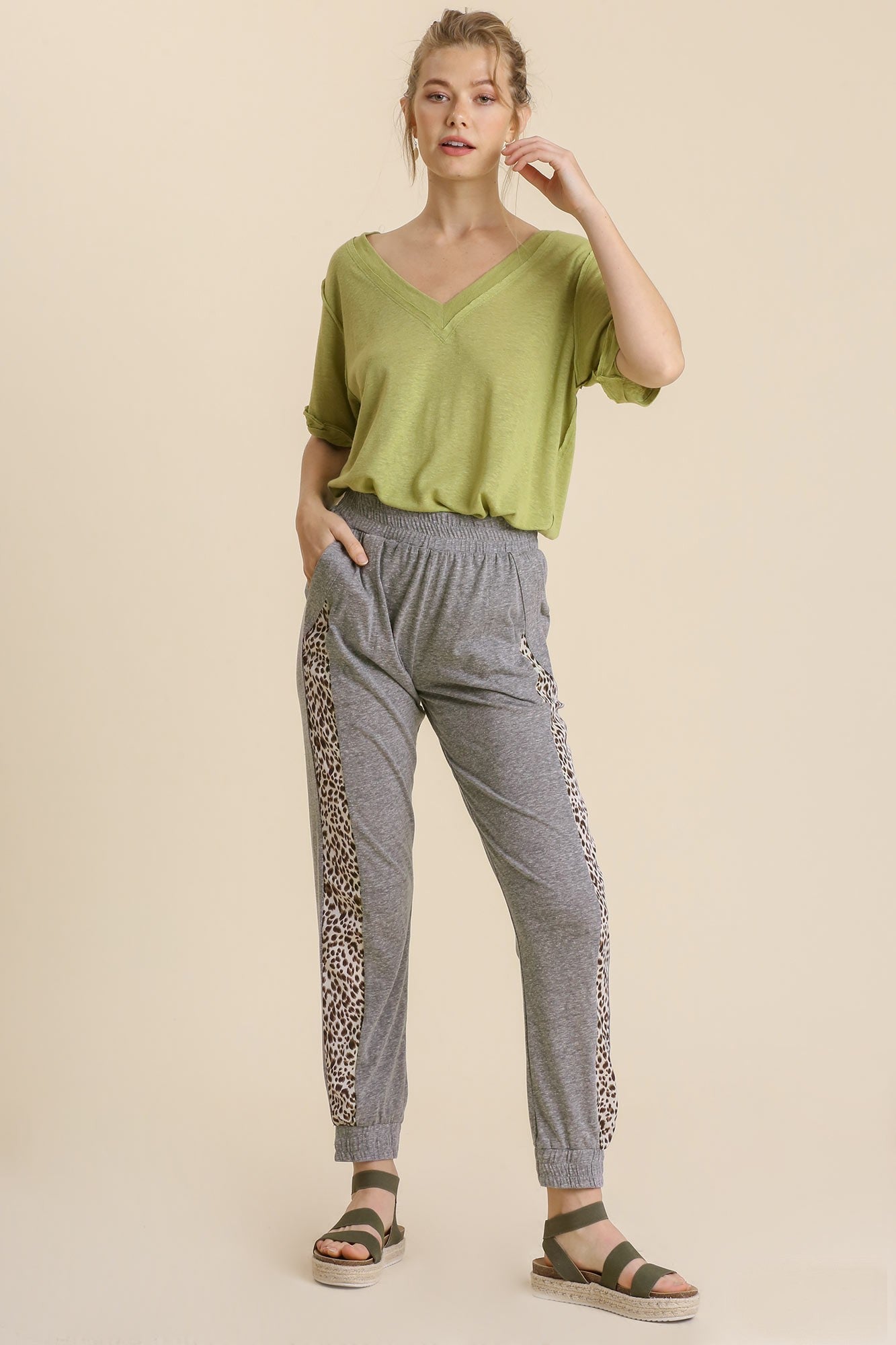 Umgee Animal Print Elastic Waist Jogger Pants with Pockets in Heather Grey