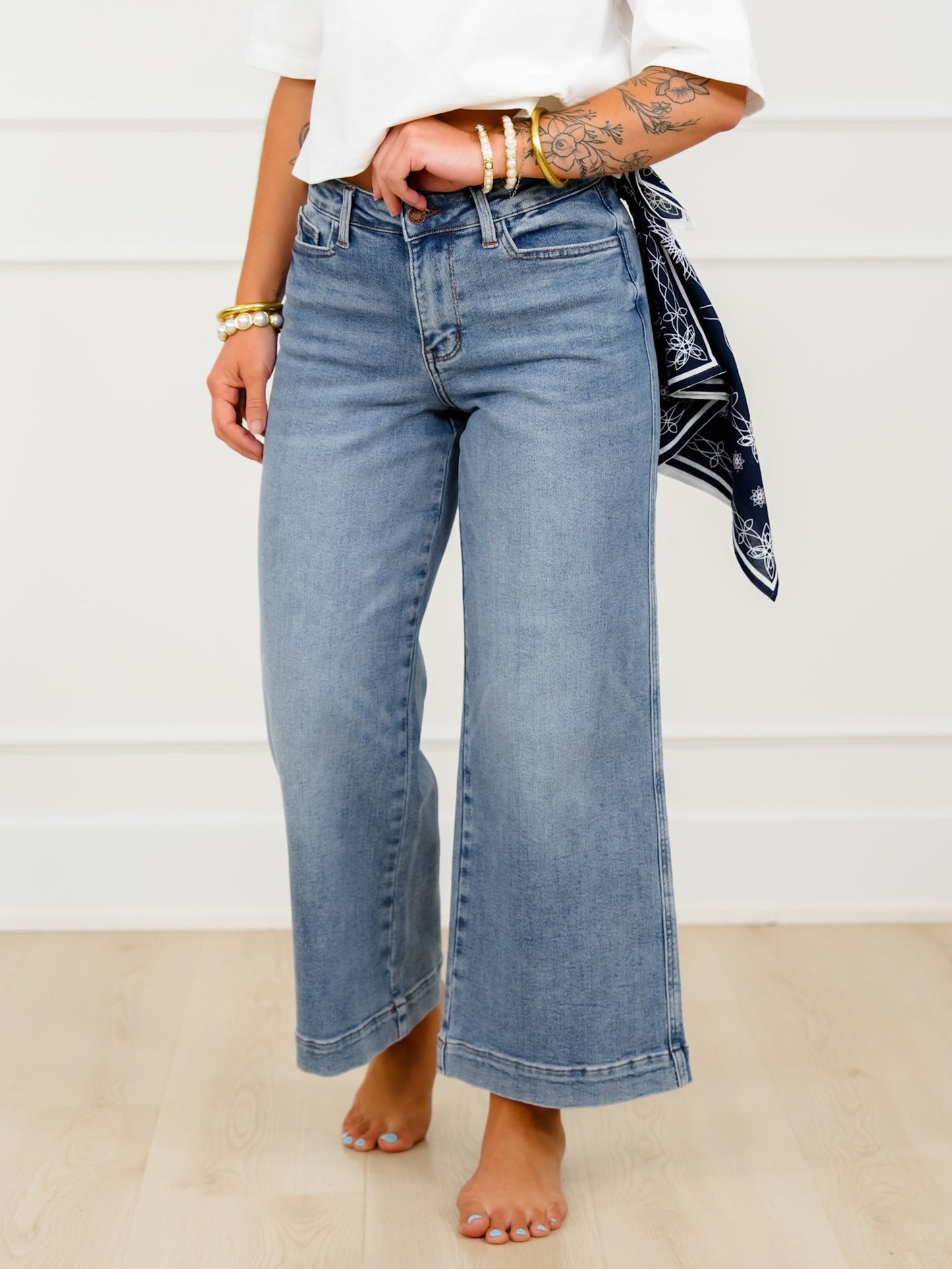 Judy Blue Mid Rise Medium Wash Ankle Wide Leg Jeans with Back Darts and Bandana Loop