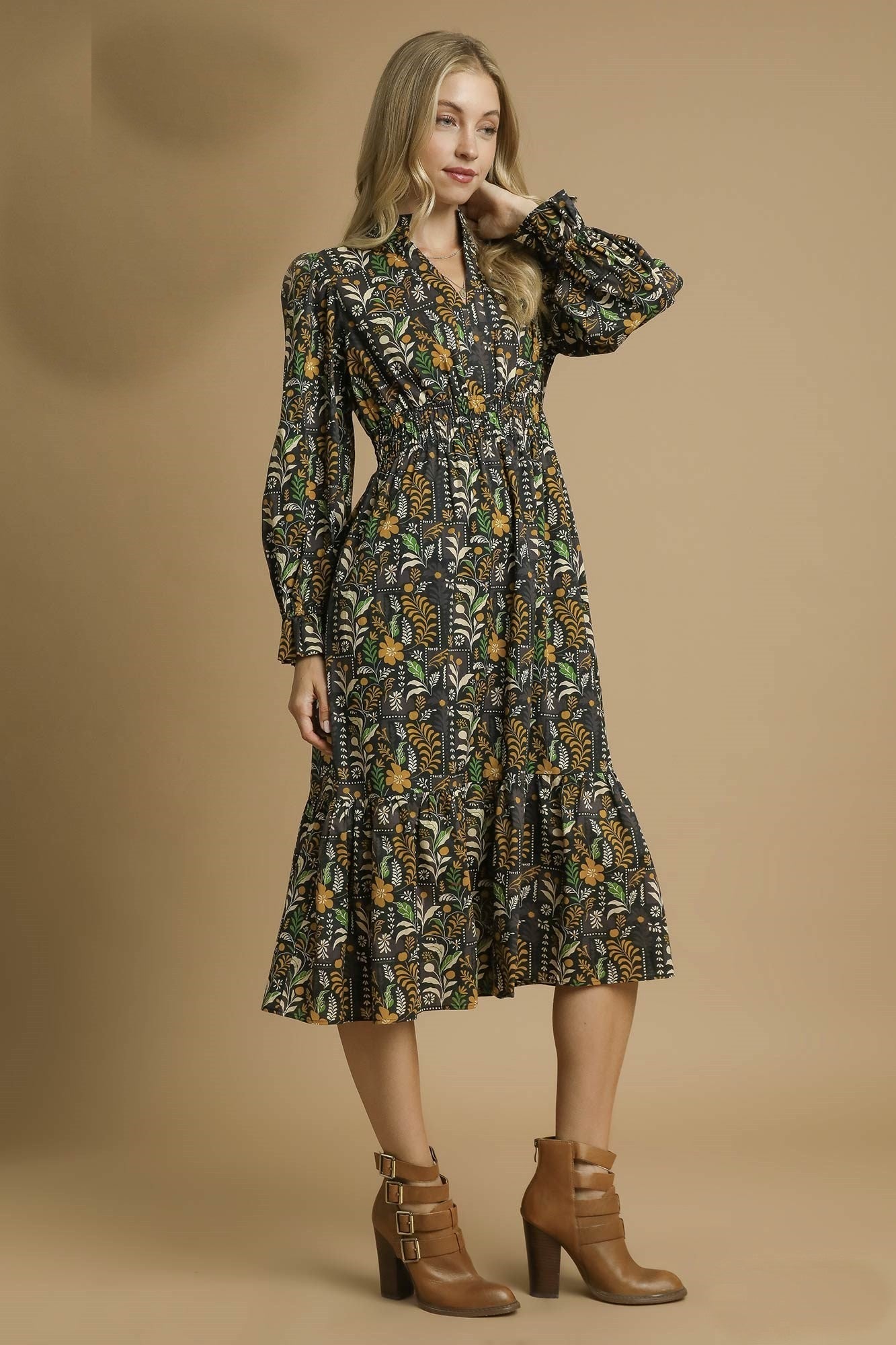Umgee Exclusive Floral Print Midi Dress in Black Mix