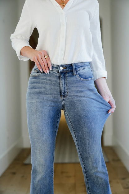 Judy Blue Multi-Inseam Mid-Rise Medium Wash Trouser Flare Jeans
