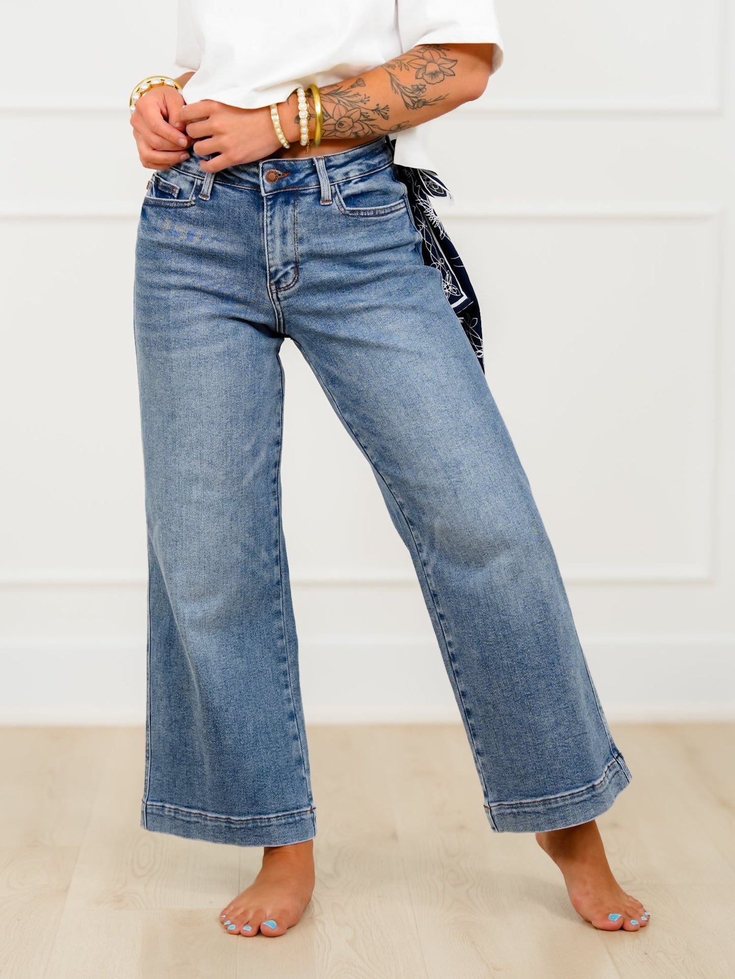 Judy Blue Mid Rise Medium Wash Ankle Wide Leg Jeans with Back Darts and Bandana Loop