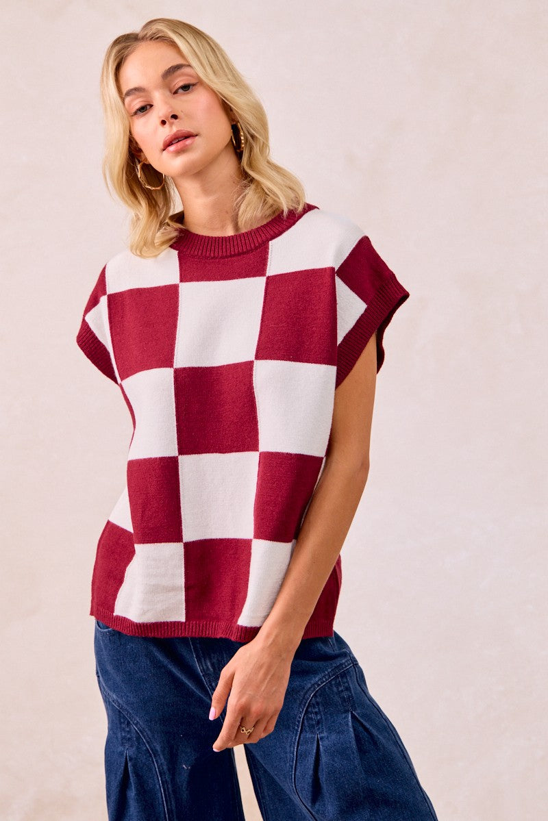 BiBi Contrasting Color Checkered Sweater Vest in Burgundy/Ivory