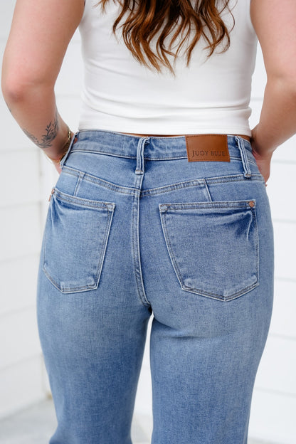 Judy Blue Petite/Reg The Karly Mid Rise Medium Vintage Wash Tummy Control Straight Leg Jeans