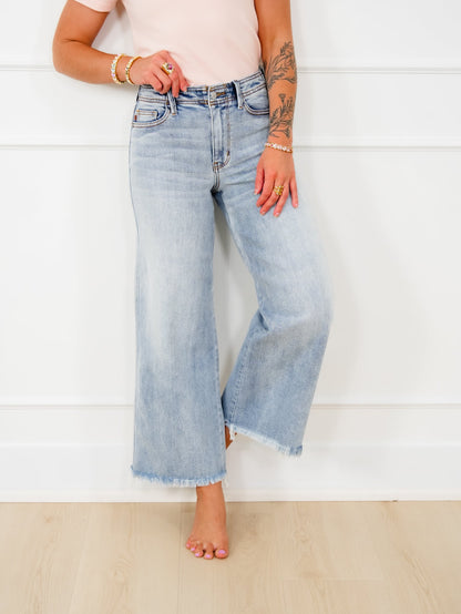 Judy Blue Mid Rise Light Wash Wide Leg Ankle Jeans with Frayed Hem