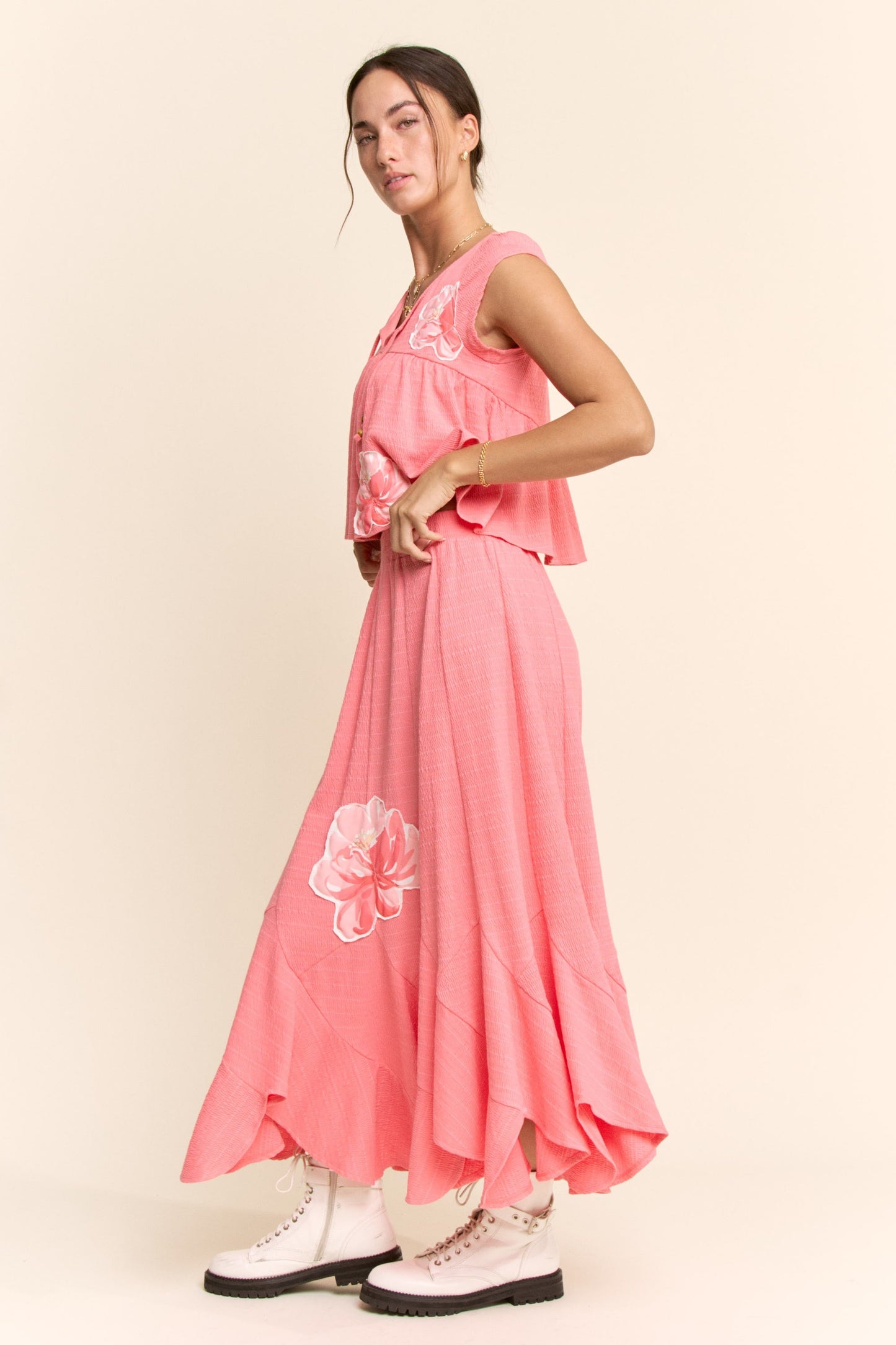 Davi & Dani Crinkled Knit Top Elastic Waist Maxi Skirt Set in Pink