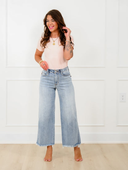 Judy Blue Mid Rise Light Wash Wide Leg Ankle Jeans with Frayed Hem