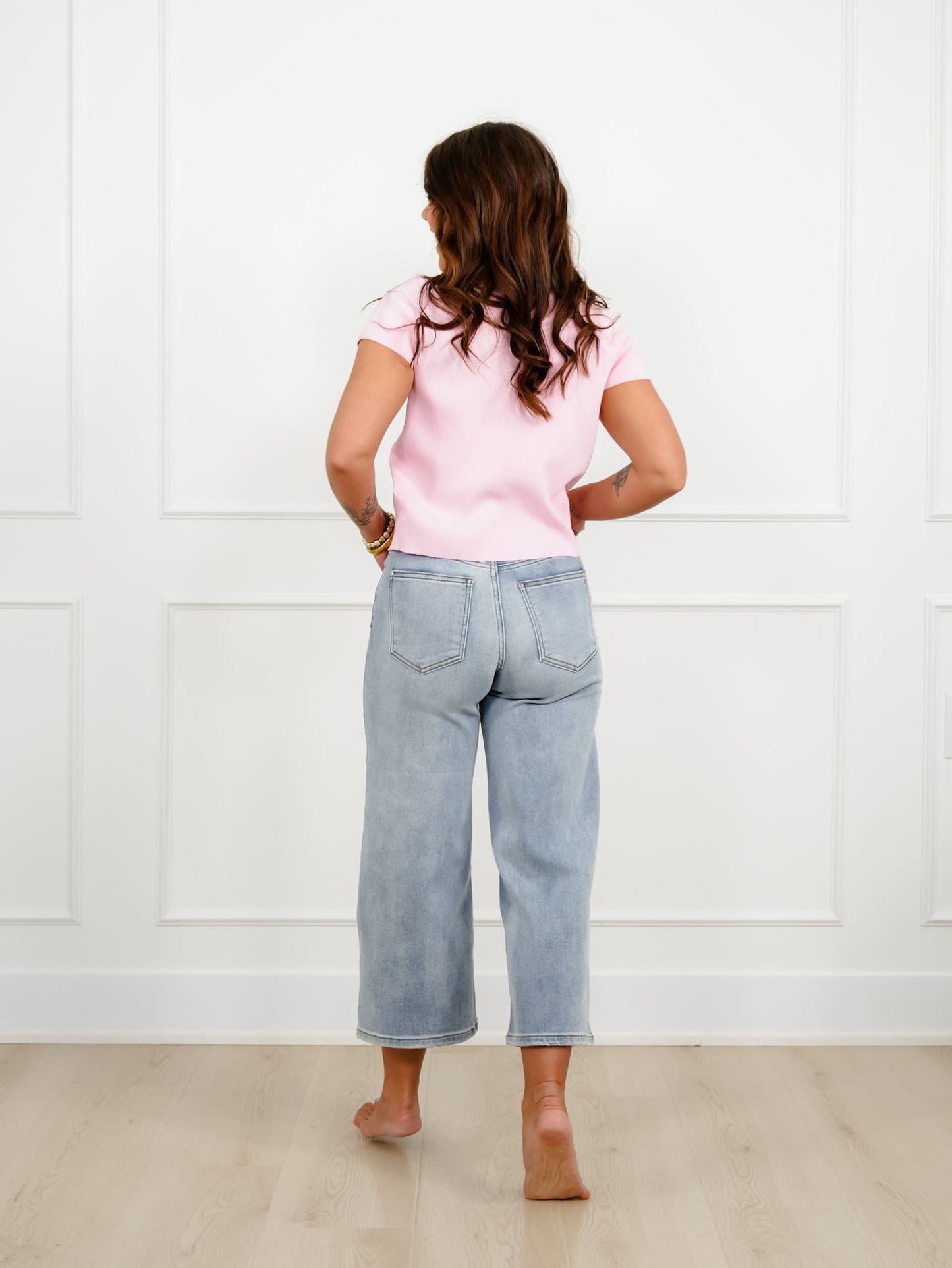 Judy Blue Mid Rise Light Wash Cropped Wide Leg Jeans