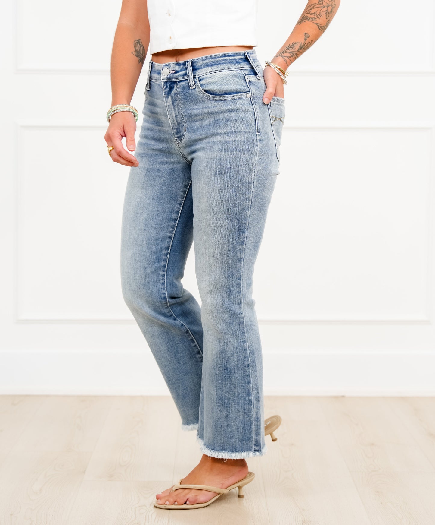 Judy Blue Mid Rise Light Wash Frayed Hem Kick Flare Jeans
