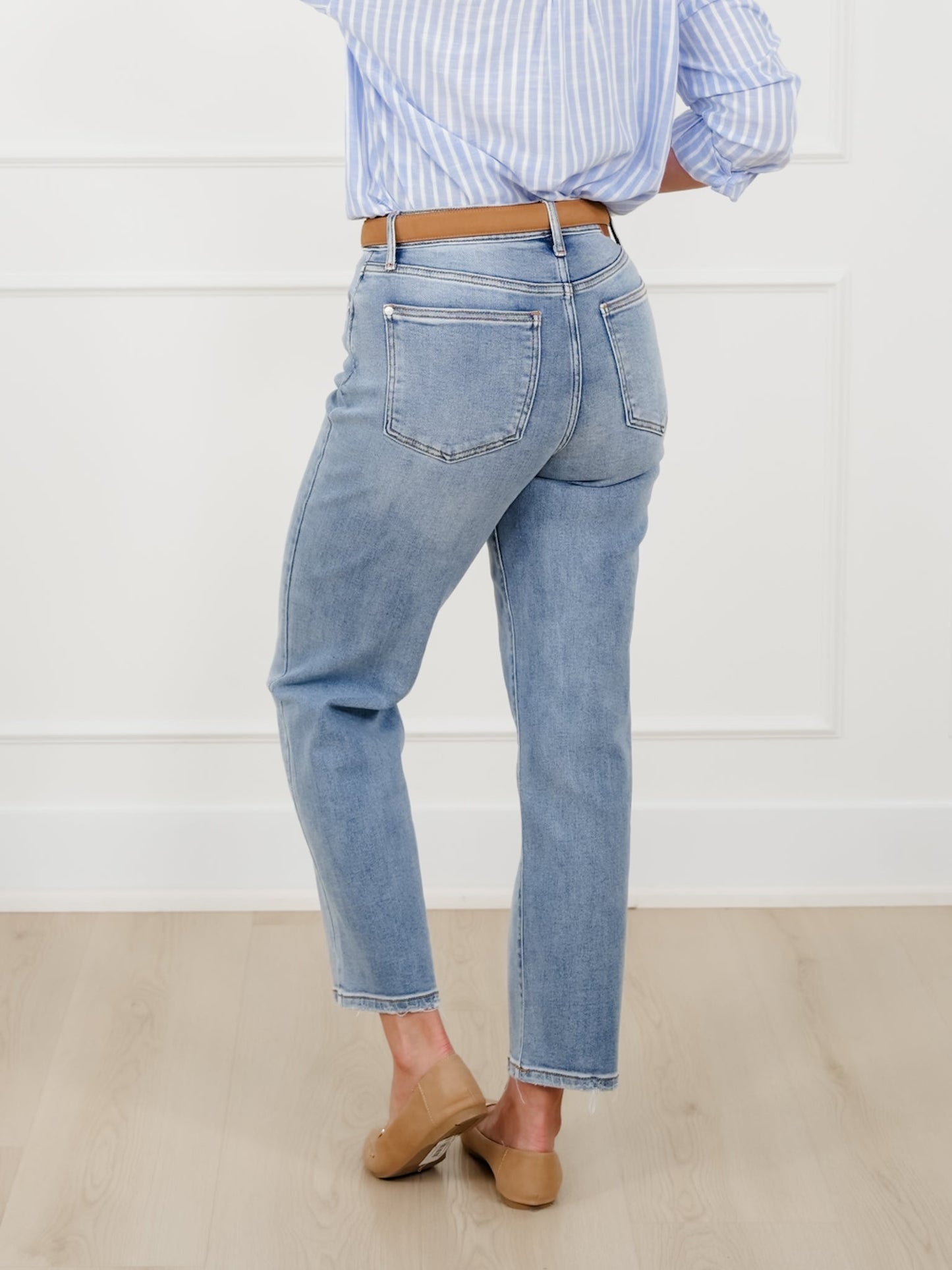 Judy Blue High Rise Light Wash Straight Leg Ankle Jeans