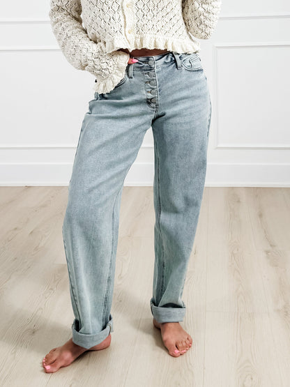 Judy Blue Mid Rise Light Wash Marlow Arc Leg With Bandana Loop