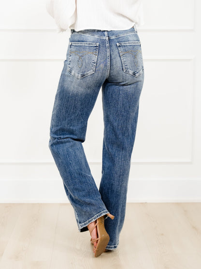 Judy Blue Mid Rise Medium Wash 90's Straight Leg Jeans