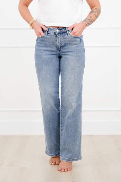 Judy Blue Petite/Reg The Karly Mid Rise Medium Vintage Wash Tummy Control Straight Leg Jeans
