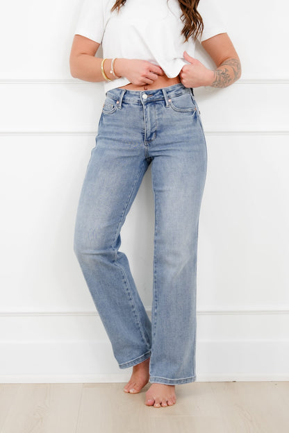 Judy Blue Petite/Reg The Karly Mid Rise Medium Vintage Wash Tummy Control Straight Leg Jeans
