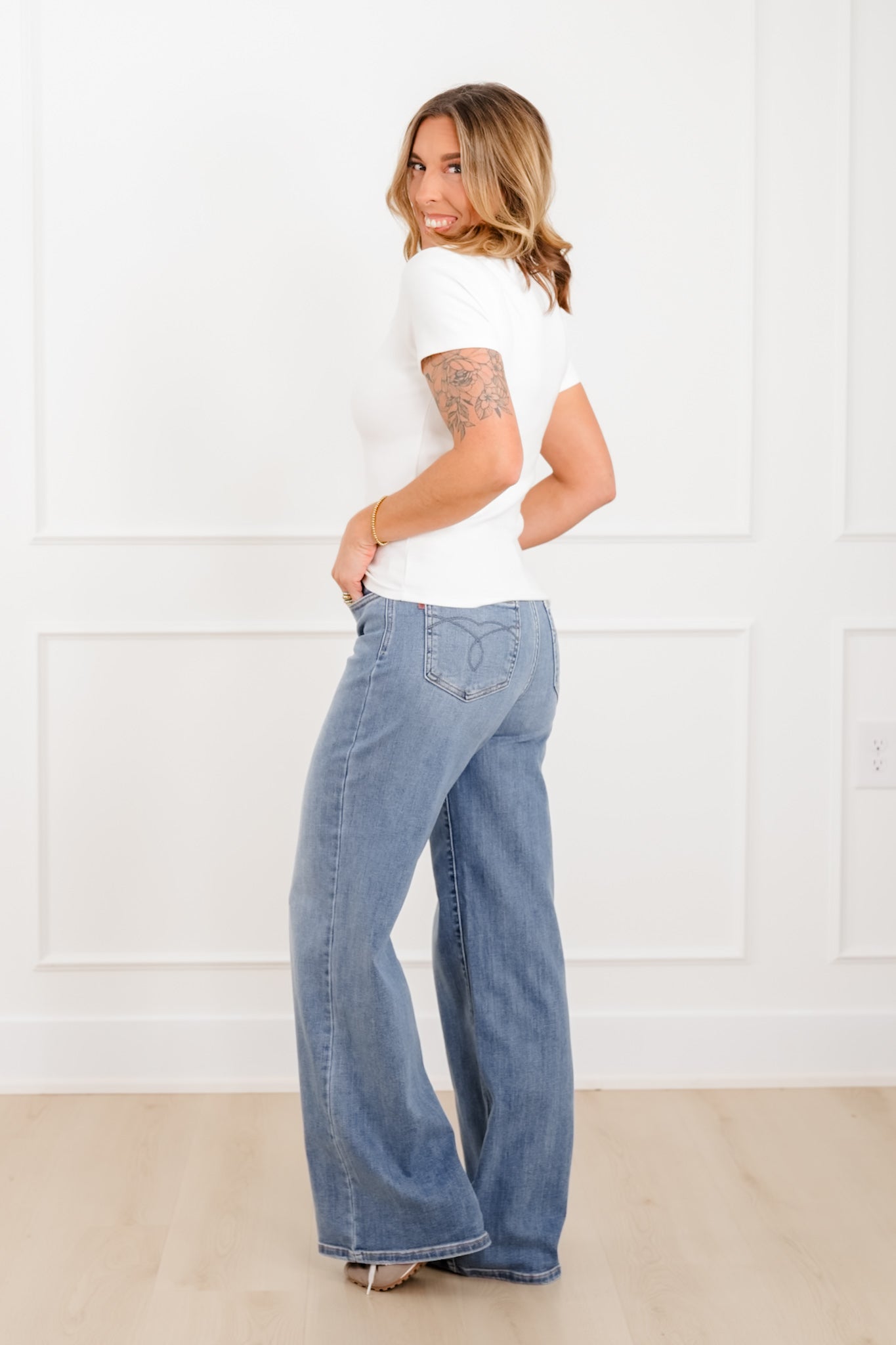Judy Blue "The Lola" Multiple Inseam Medium Wash Retro Wide Leg Jeans