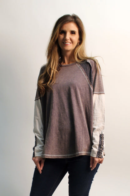 Easel Mineral Washed Color Mix Top in Ash Navy