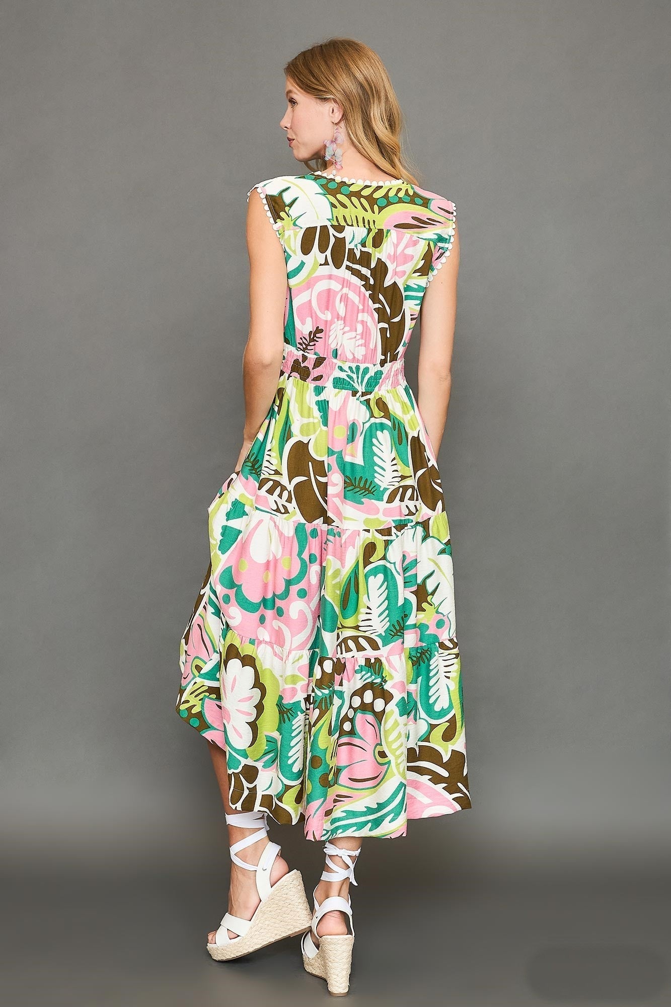 Umgee Floral Print Sleeveless Midi Dress in Green Mix