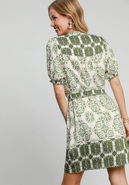 Umgee Two Toned Abstract Print Mini Dress in Light Olive