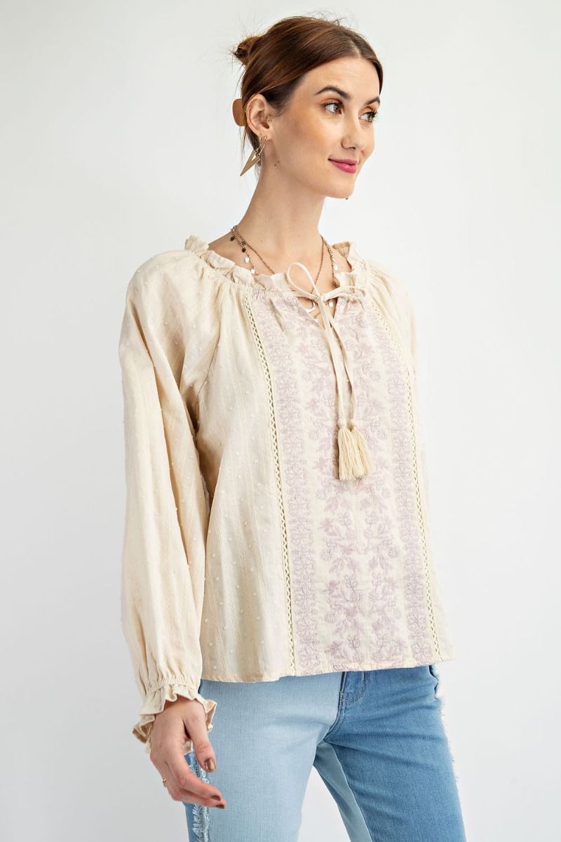 Easel Gauze Top with Contrasting Color Embroidery in Eggshell