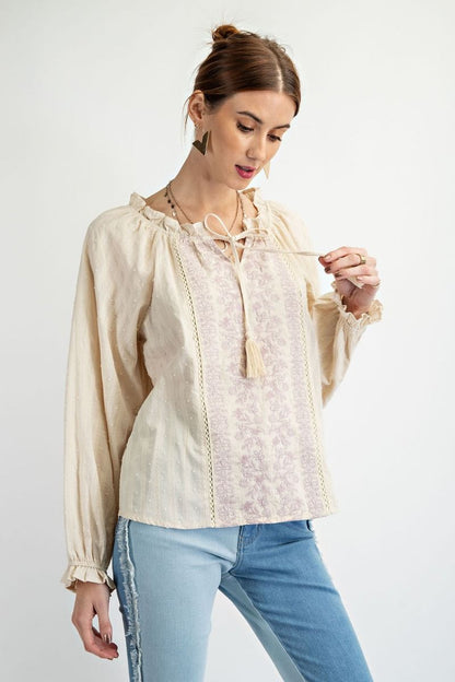 Easel Gauze Top with Contrasting Color Embroidery in Eggshell