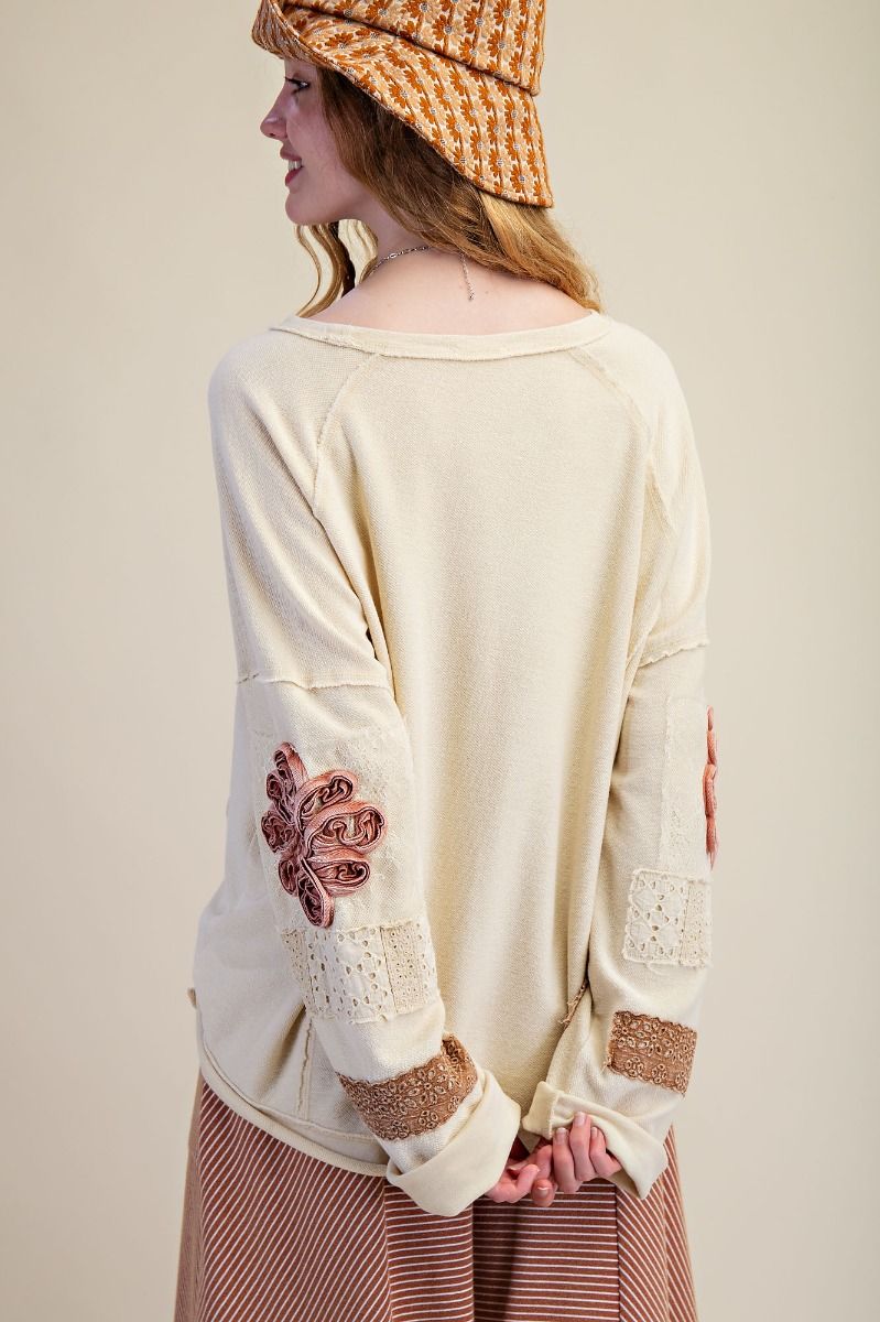 Easel Terry Knit Mixed Patched Sleeve Top in Natural