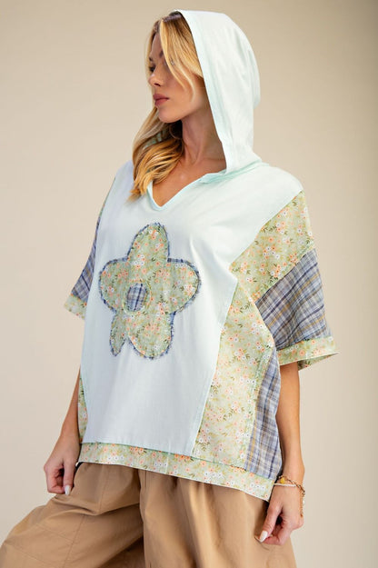 Easel Flower and Plaid Print Hooded Top in Cotton Blue