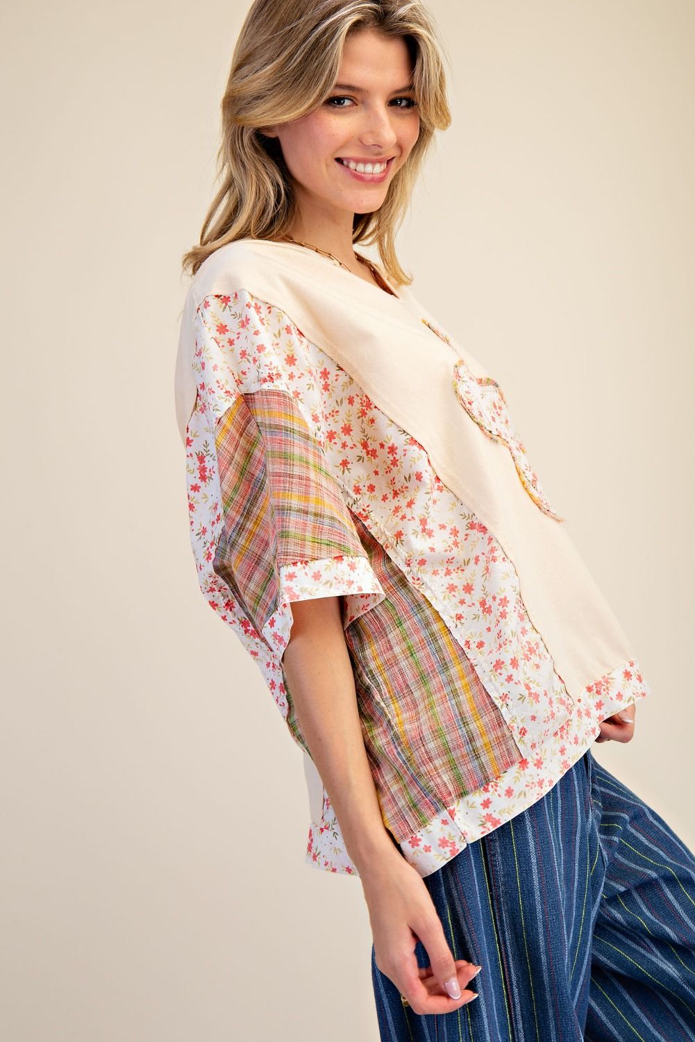 Easel Flower and Plaid Print Hooded Top in Natural
