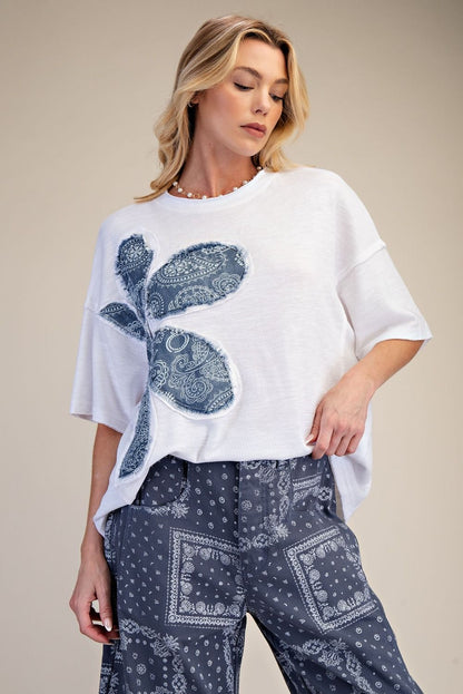 Easel Bandana Flower Top in White
