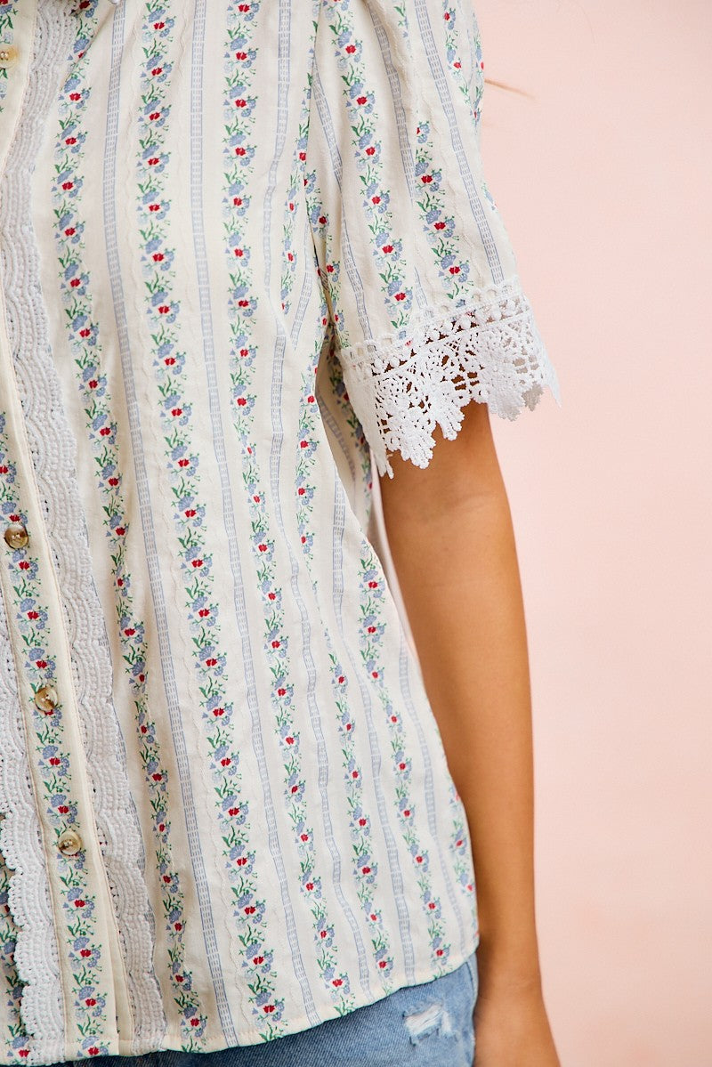 BiBi Floral Print Crinkle Top with Lace Details in Ivory Multi