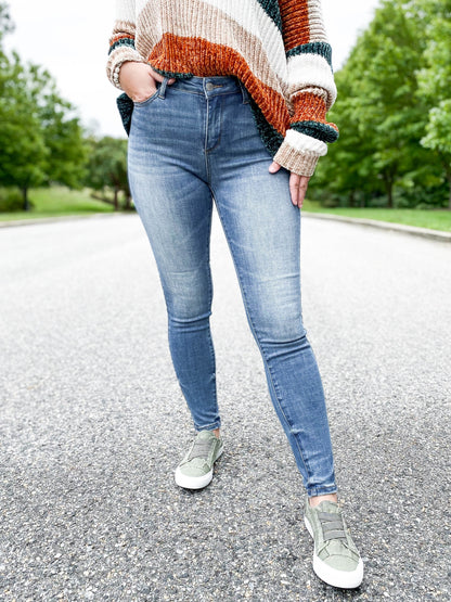 Judy Blue BEST DAMN SKINNIES EVER (BDS) Pin Tacked Non-Distressed